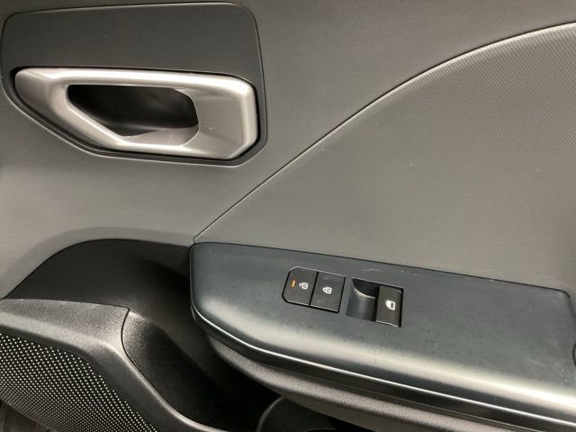 Used 2025 Kia K4 LXS image 26