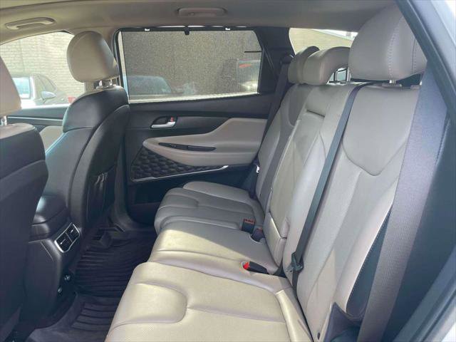 Used 2023 Hyundai Santa Fe SEL Premium image 11
