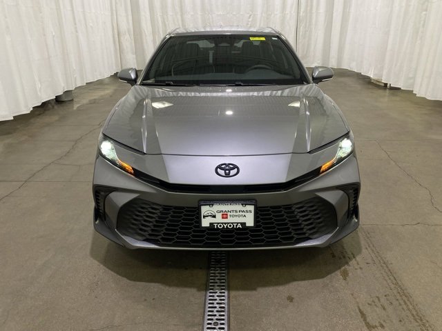 New 2026 Toyota Camry SE image 8