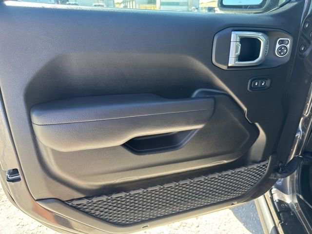 Used 2024 Jeep Wrangler Rubicon image 23