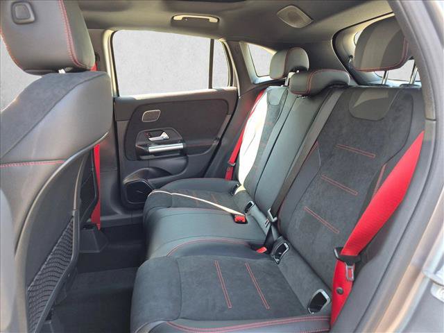 New 2026 Mercedes-Benz GLA 35 AMG 4MATIC image 17