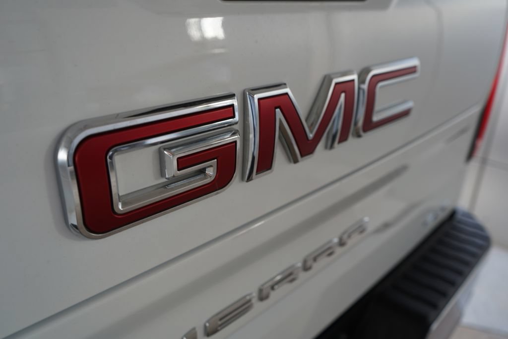 Used 2025 GMC Sierra 1500 SLT RWD image 6