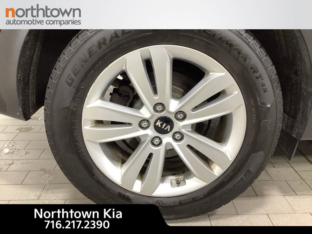Certified 2019 Kia Sportage LX w/ LX Popular Package image 22