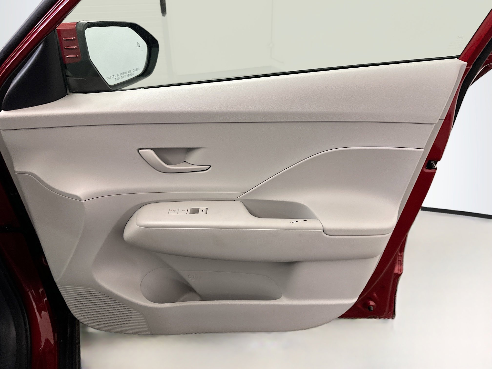 Used 2025 Hyundai Kona SEL image 32