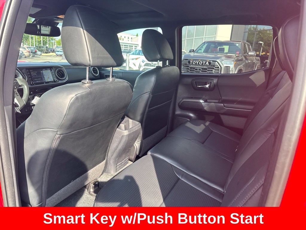 Used 2020 Toyota Tacoma TRD Sport w/ TRD Premium Sport Package AWD/4WD image 17