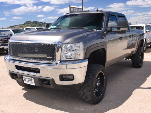Used 2012 Chevrolet Silverado 2500 LT w/ Interior Plus Package AWD/4WD image 2