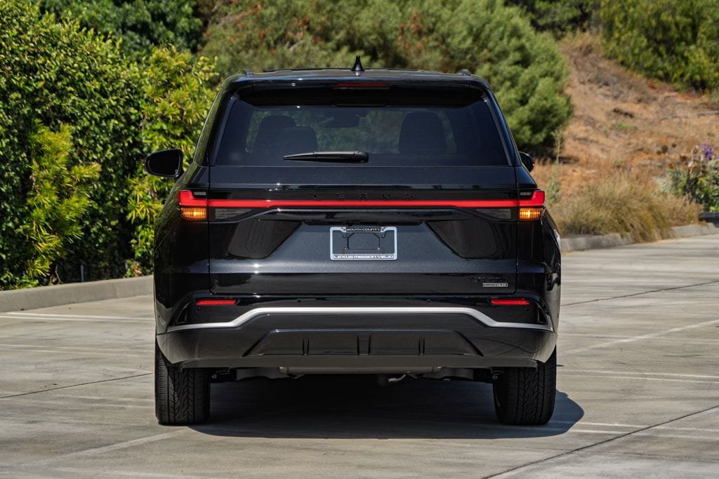 New 2026 Lexus TX 500h AWD w/ Technology Package image 9
