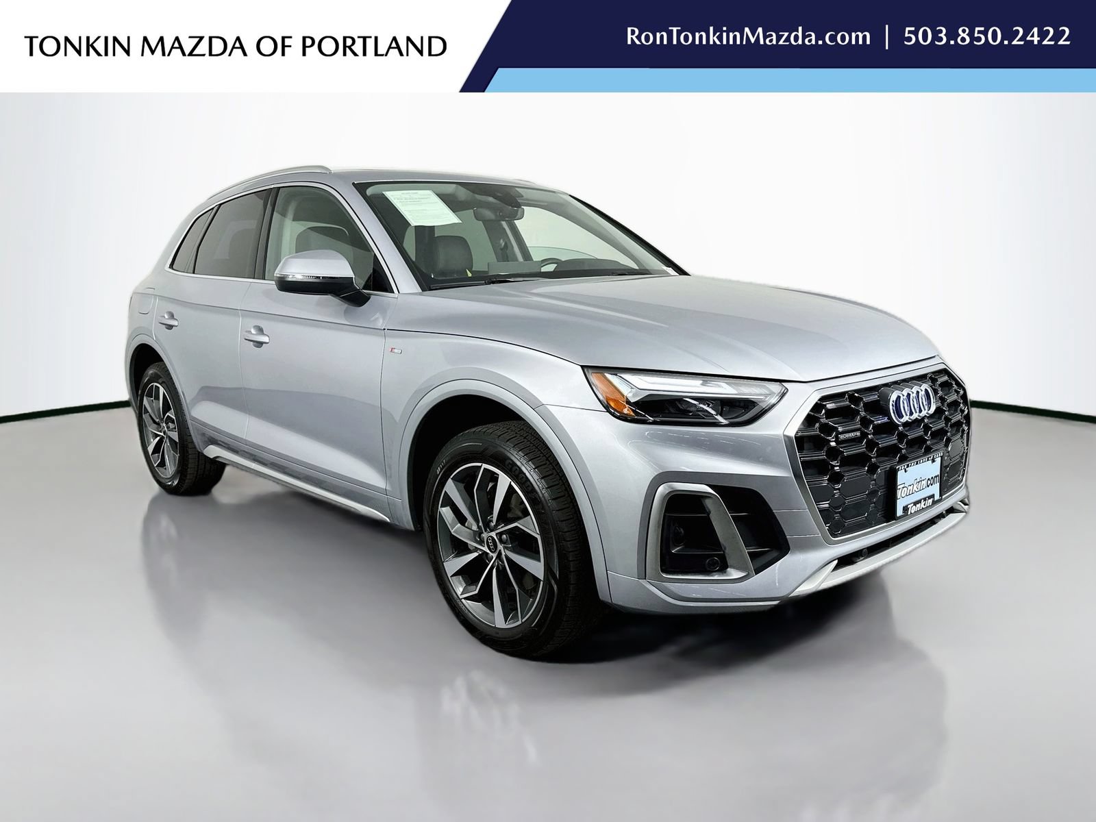 Used 2023 Audi Q5 2.0T Premium w/ Convenience Package AWD/4WD image 1