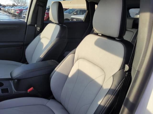 New 2026 Ford Escape Platinum w/ Premium Technology Package image 24