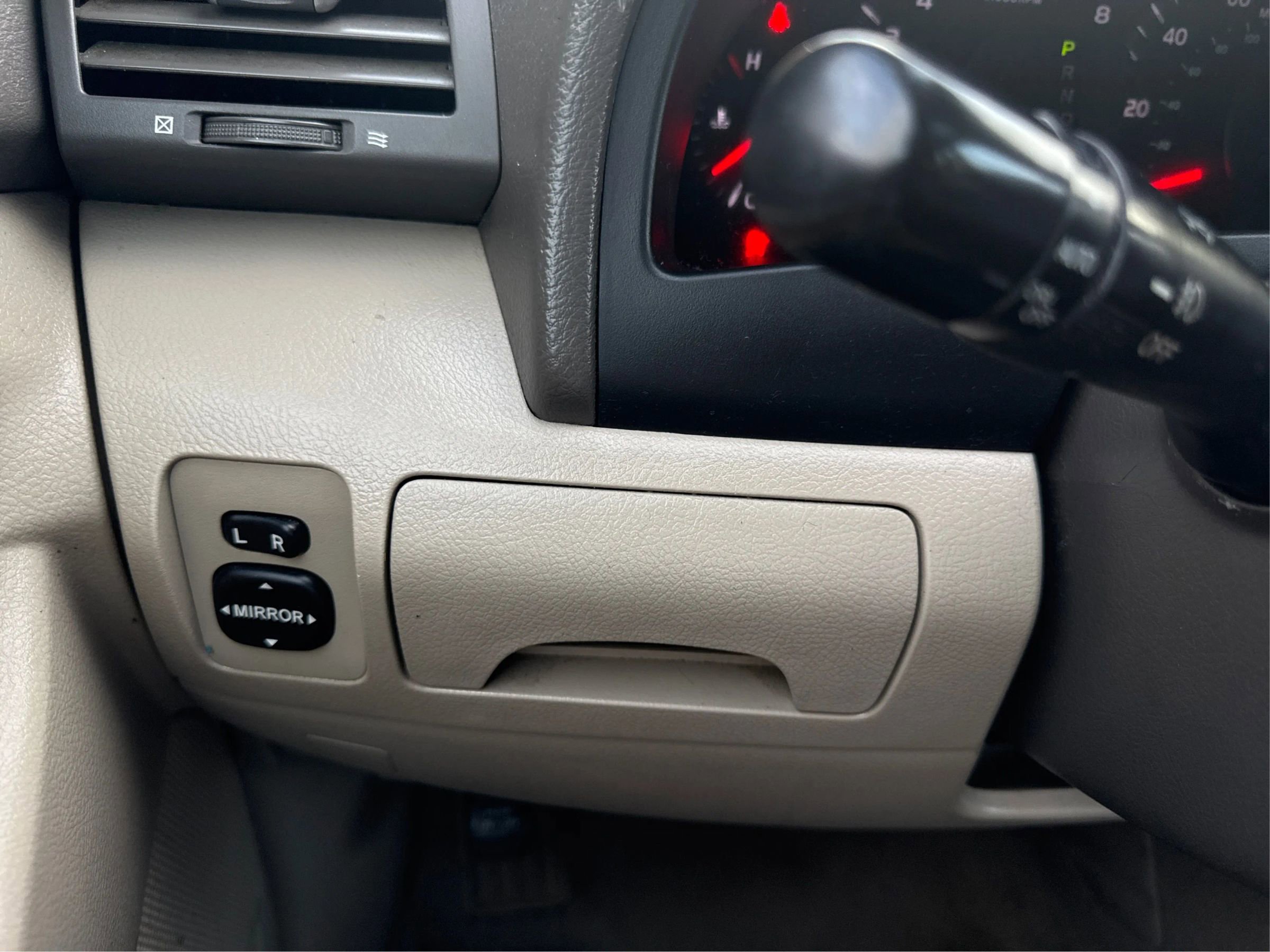 Used 2007 Toyota Camry XLE FWD image 25