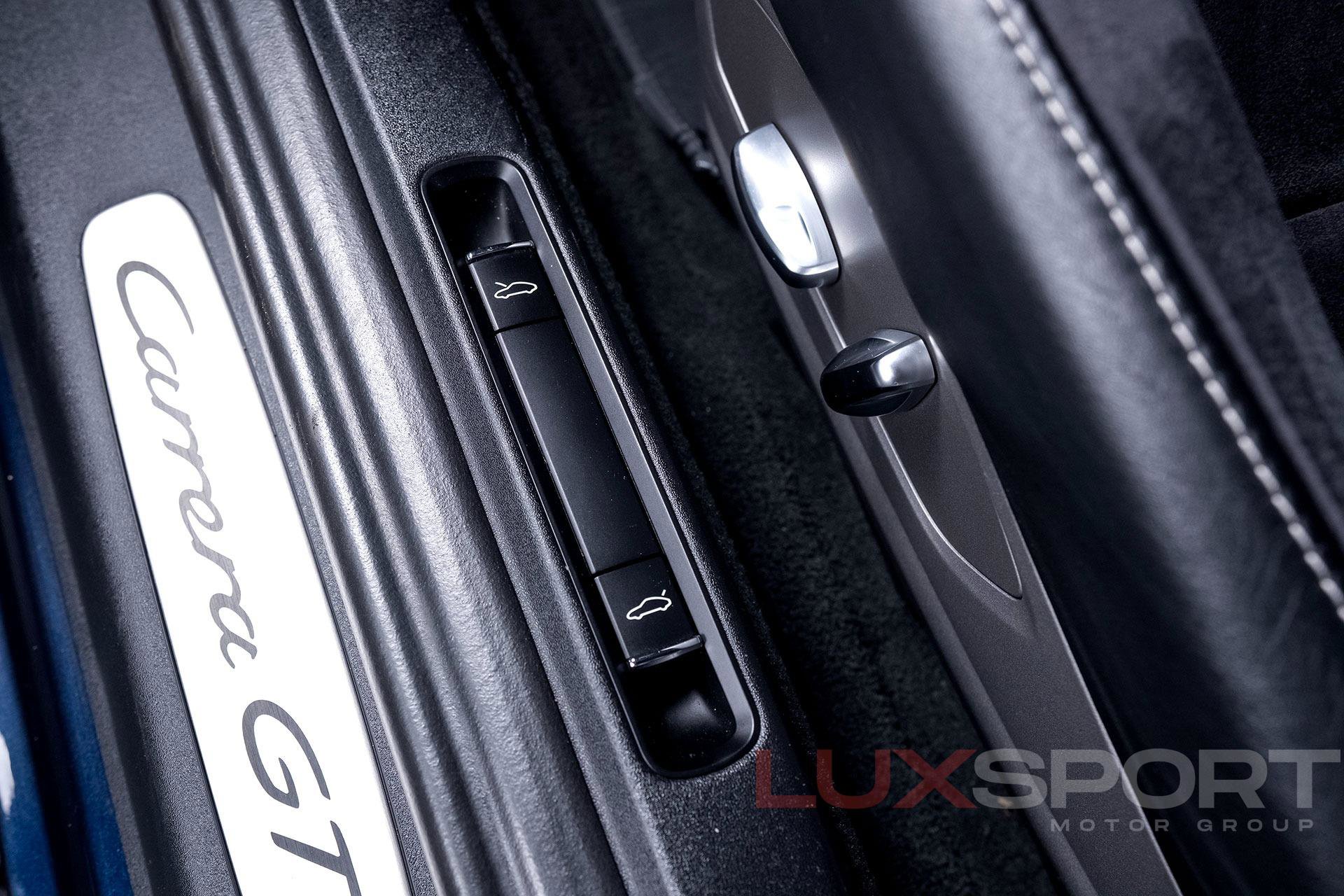 Used 2017 Porsche 911 Carrera GTS w/ GTS Interior Package image 24