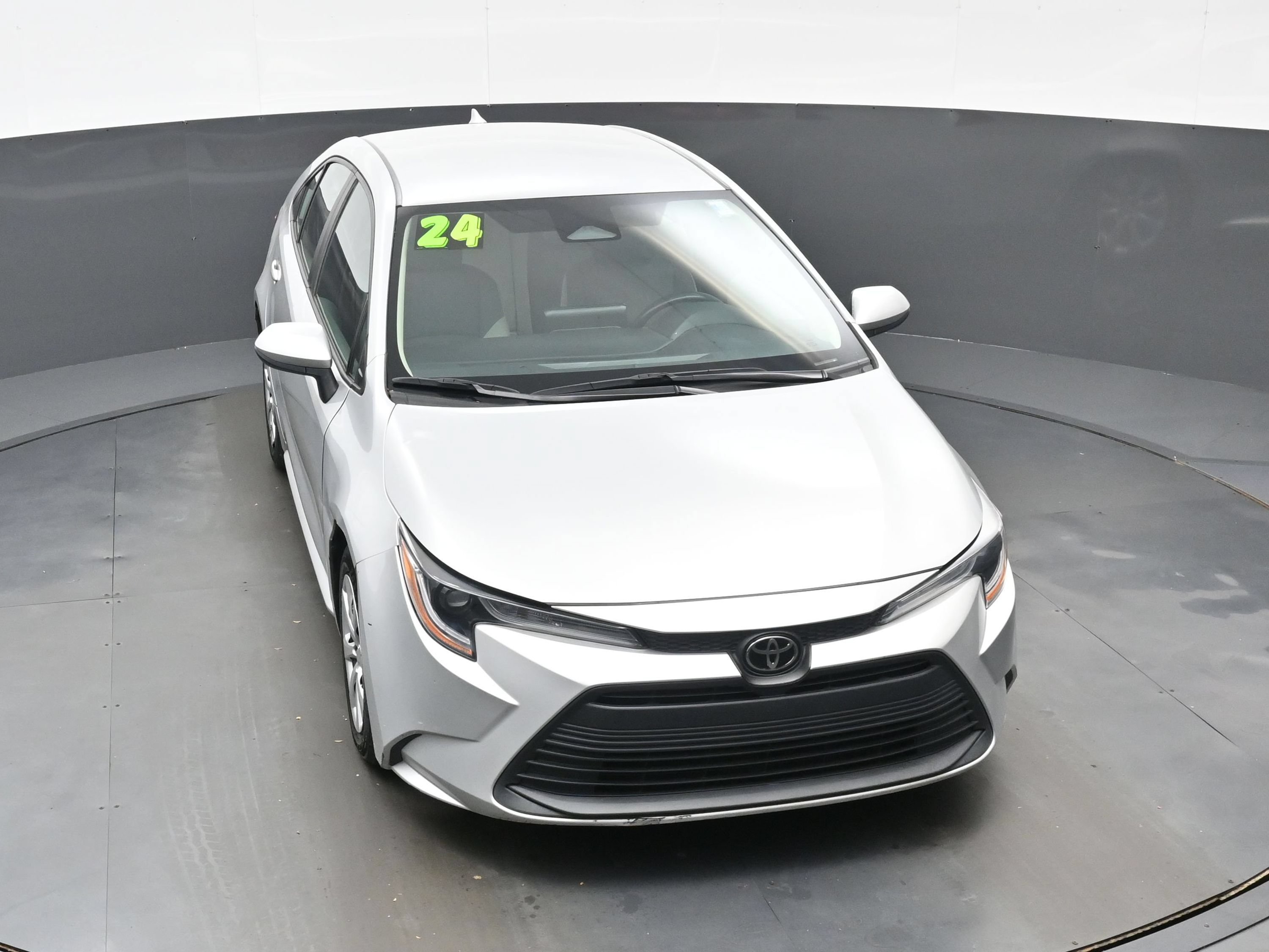 Used 2024 Toyota Corolla LE FWD image 38