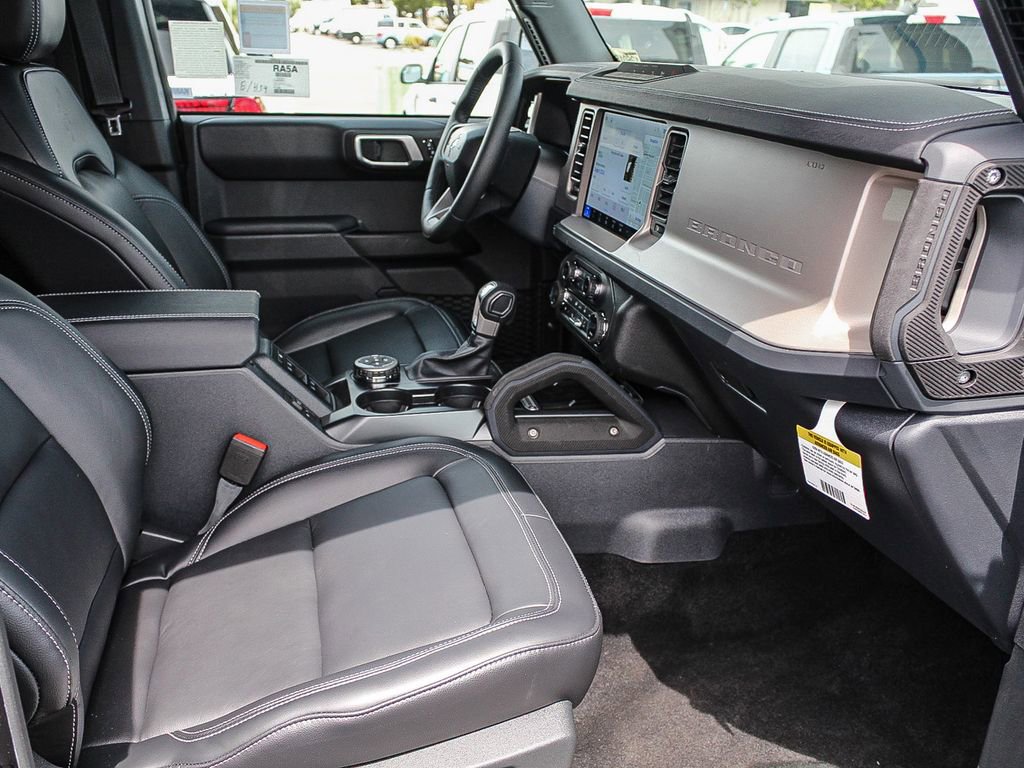 New 2026 Ford Bronco Outer Banks w/ Sasquatch Package AWD/4WD image 17