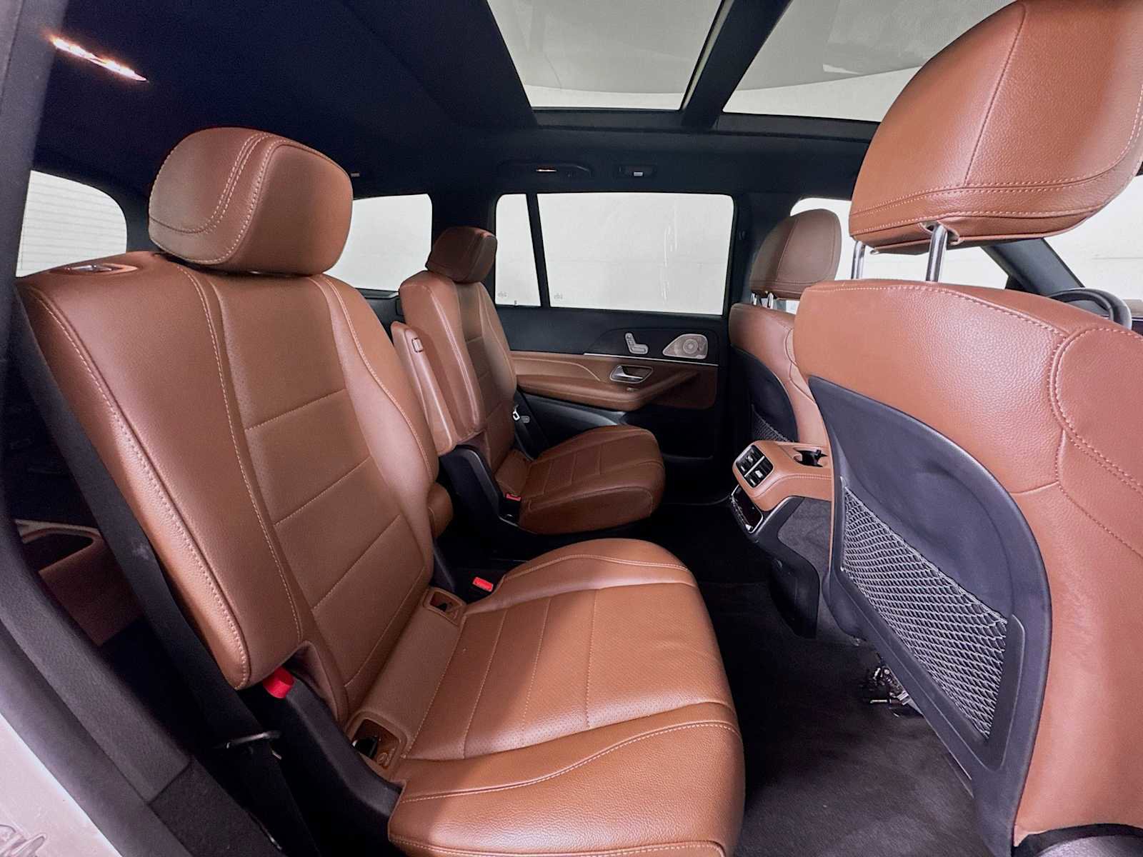 Used 2024 Mercedes-Benz GLS 450 4MATIC image 29