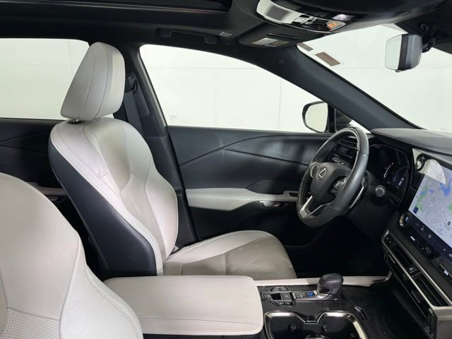 Used 2023 Lexus RX 350 Premium Plus w/ Cold Area Package AWD/4WD image 33