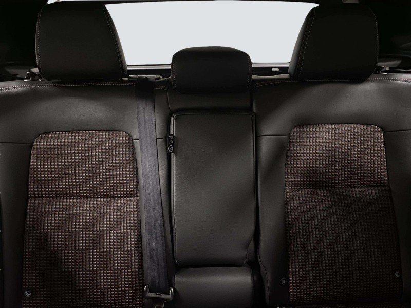 New 2026 Nissan Kicks SR w/ Cold Weather Package FWD image 24