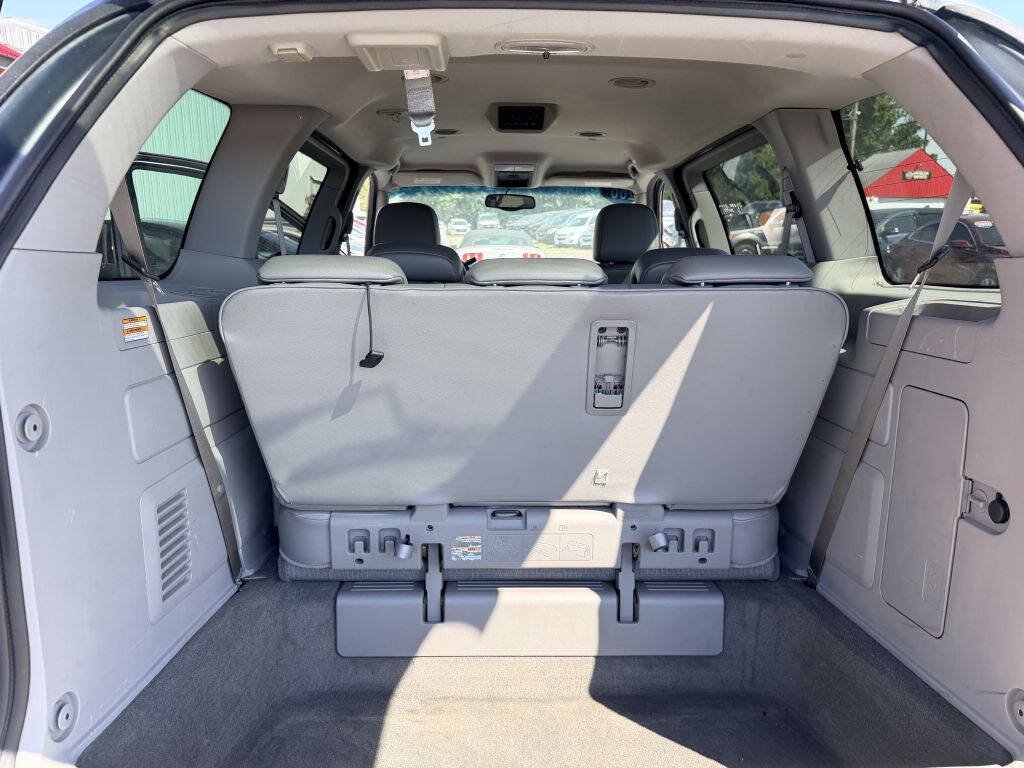 Used 2004 Ford Freestar SEL FWD image 5