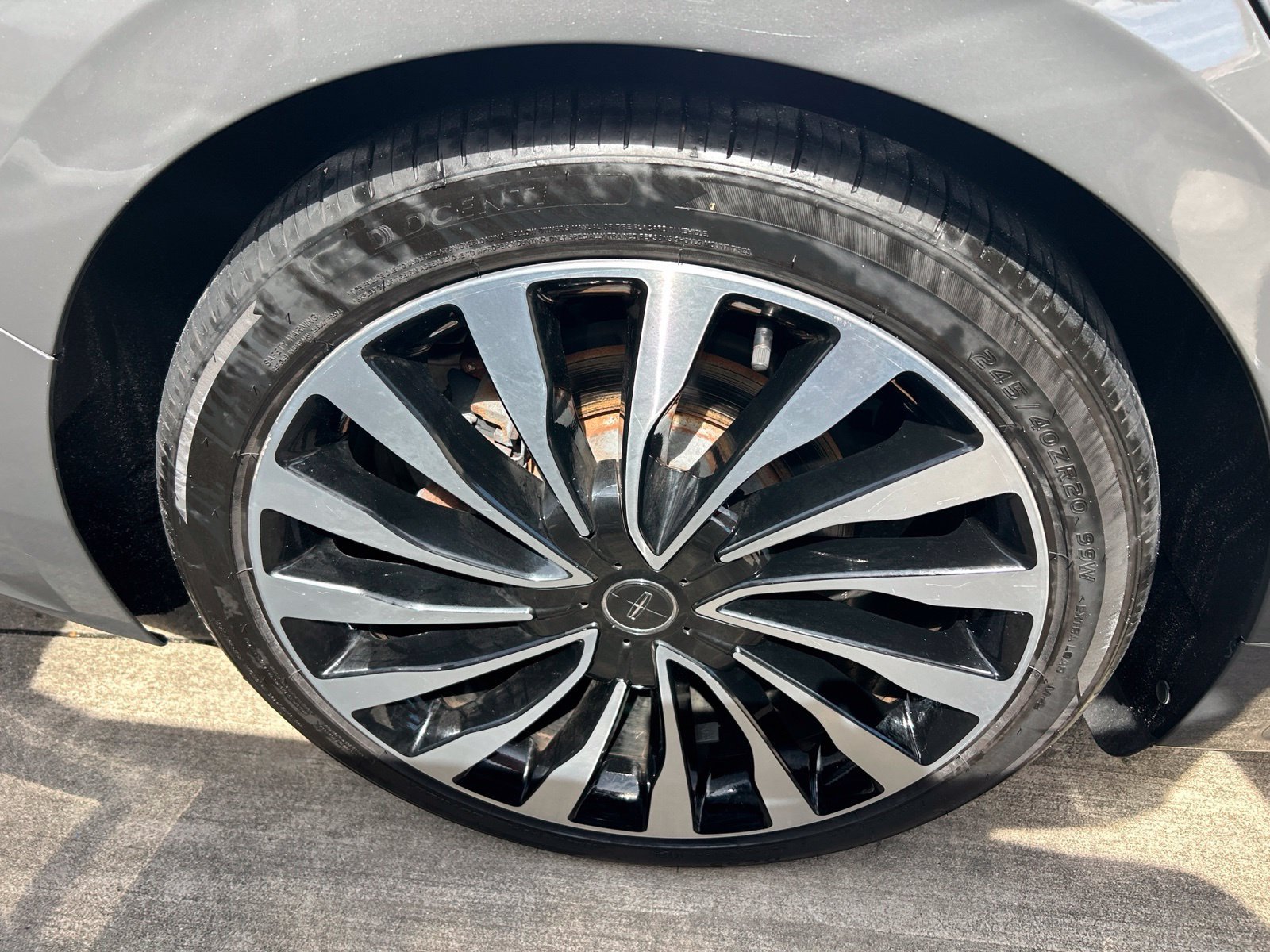 Used 2020 Lincoln Continental Black Label w/ Rear Seat Amenities Package FWD image 46