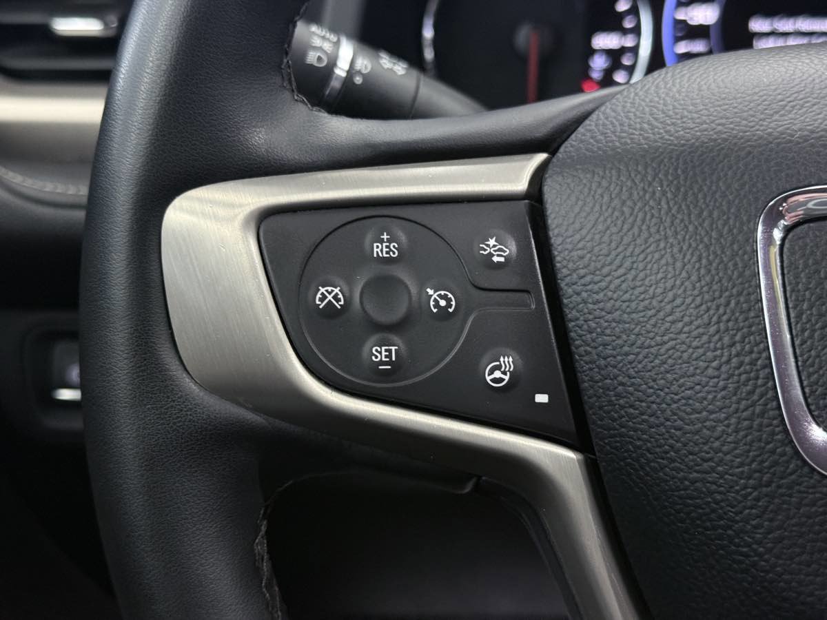 Used 2023 GMC Acadia Denali w/ Denali Ultimate Package AWD/4WD image 48