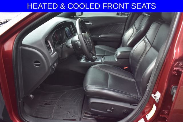 Used 2017 Dodge Charger SXT w/ AWD Plus Group image 4