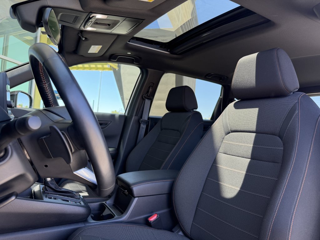Used 2025 Honda CR-V Sport image 33
