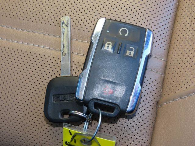 Used 2018 GMC Sierra 3500 Denali w/ Duramax Plus Package image 36