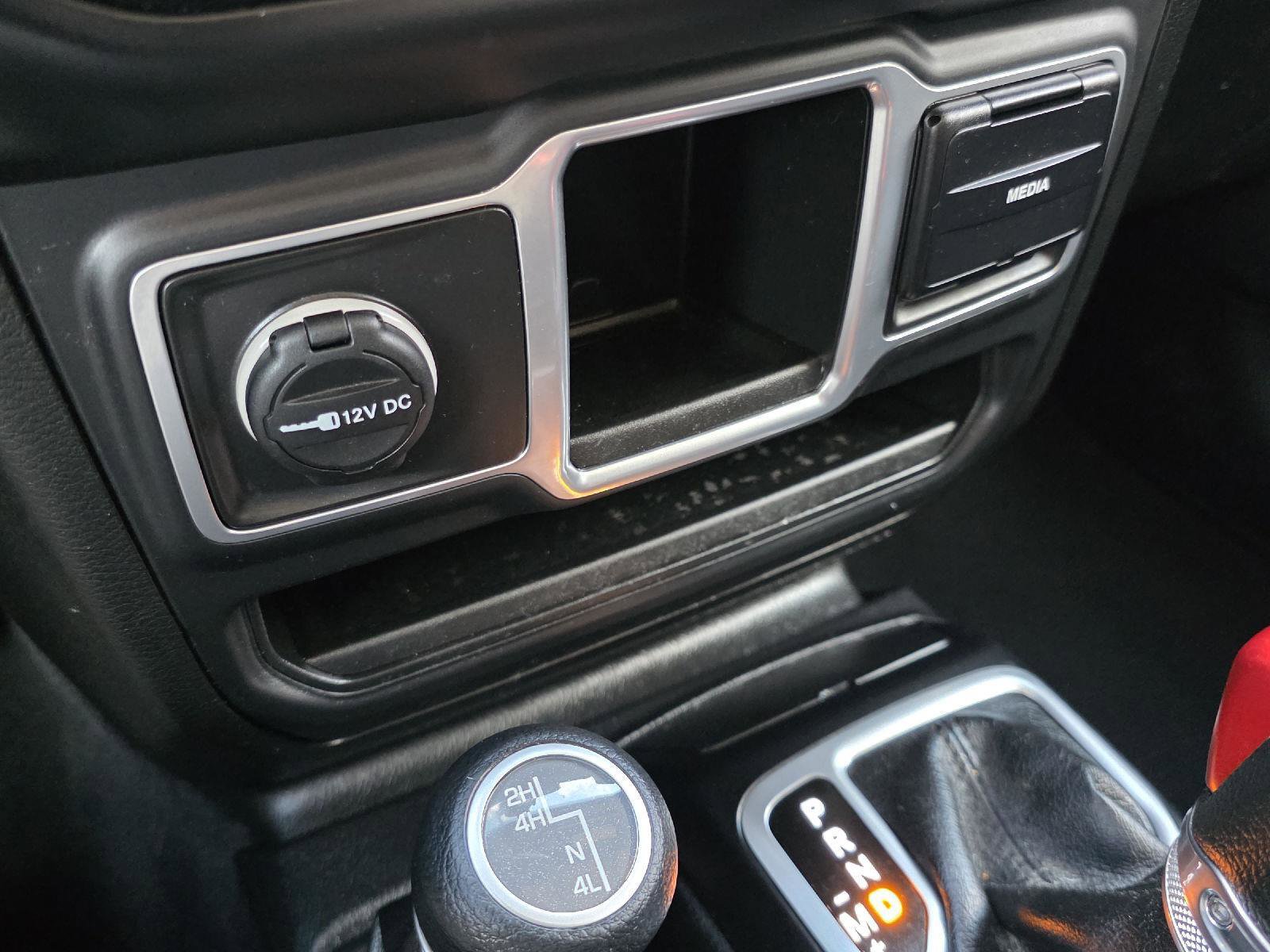 Used 2018 Jeep Wrangler Unlimited Sport image 19