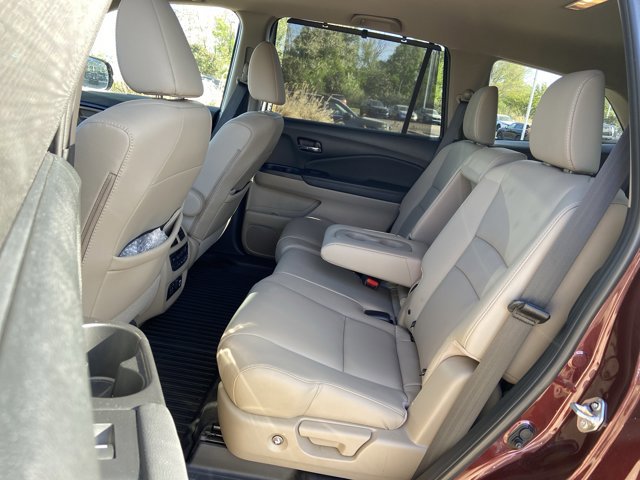Used 2021 Honda Pilot Touring image 9