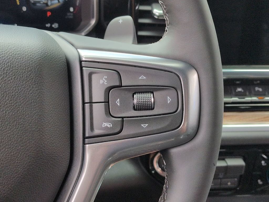 New 2026 Chevrolet Silverado 1500 RST w/ Dark Appearance Package AWD/4WD image 13