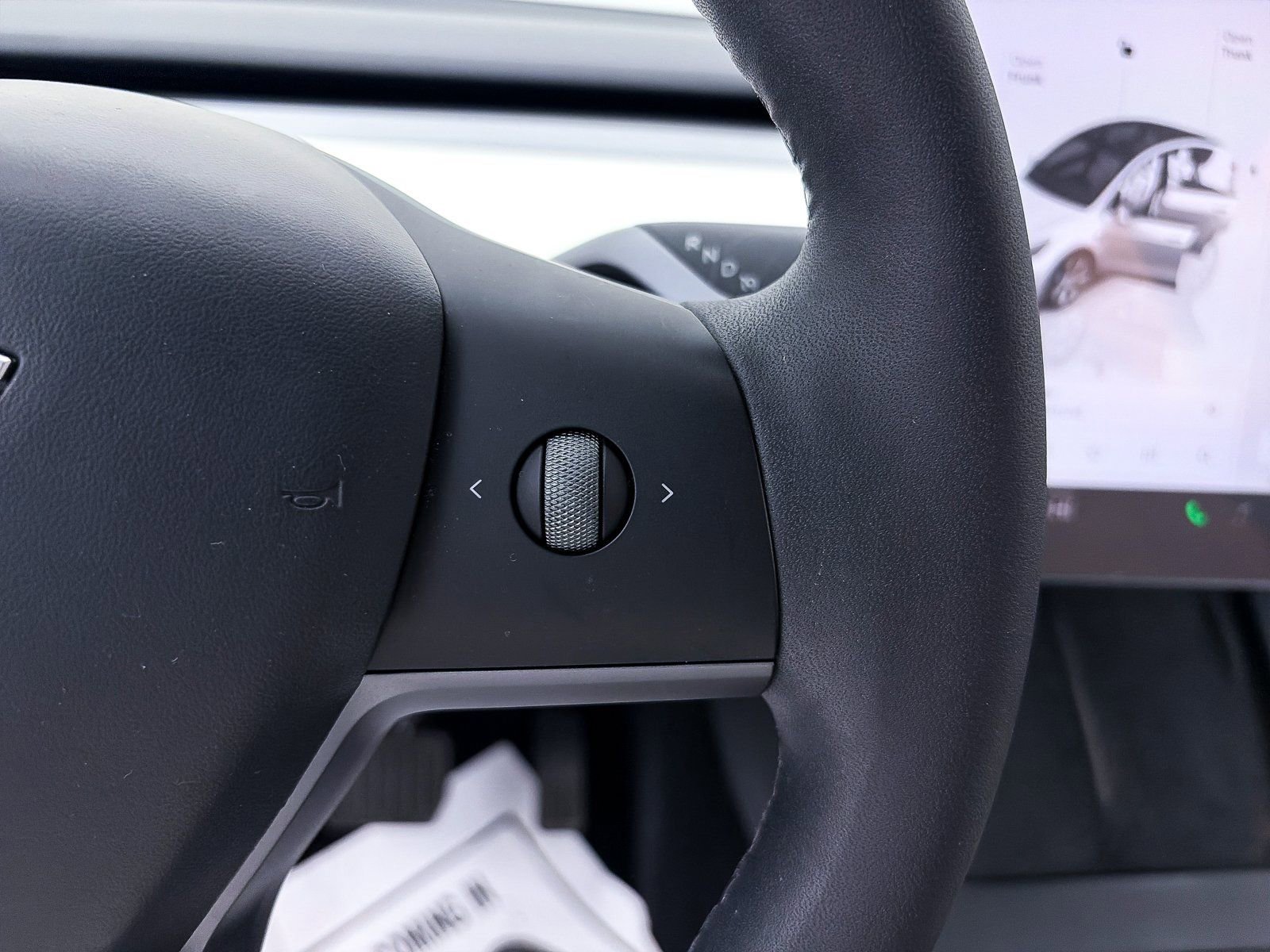 Used 2023 Tesla Model Y Long Range image 28