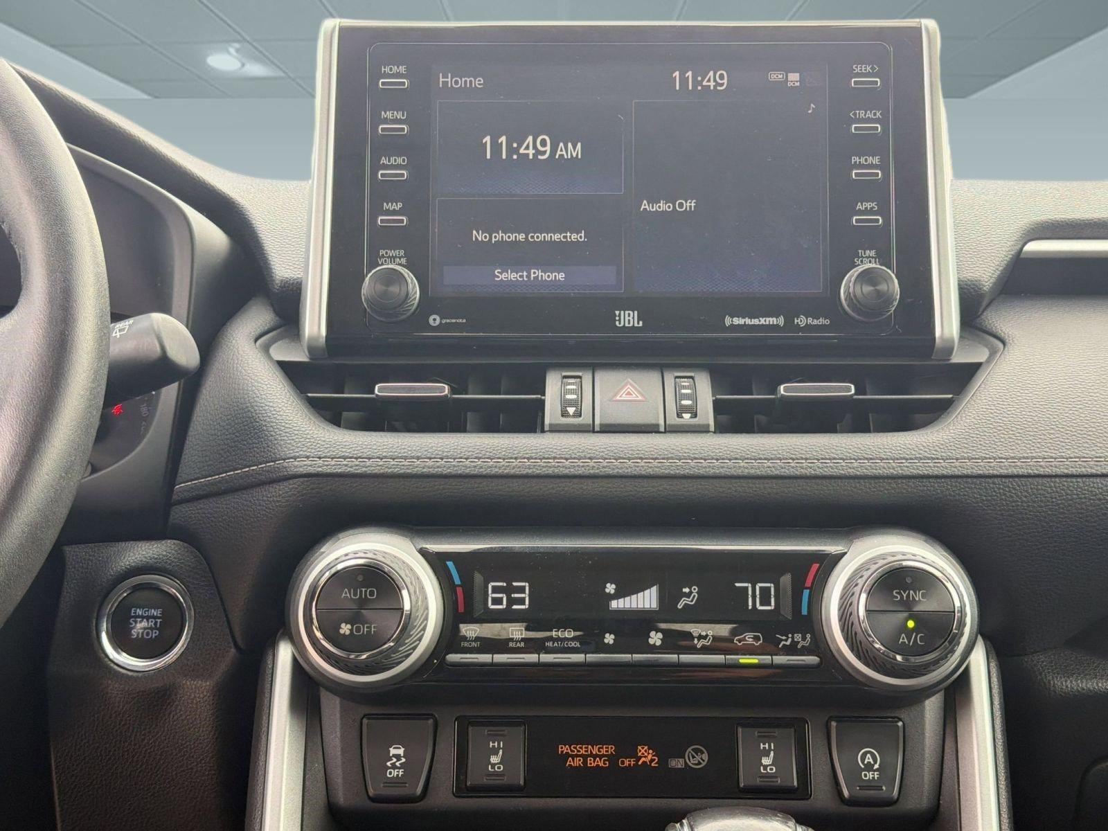 Used 2020 Toyota RAV4 XLE Premium image 22