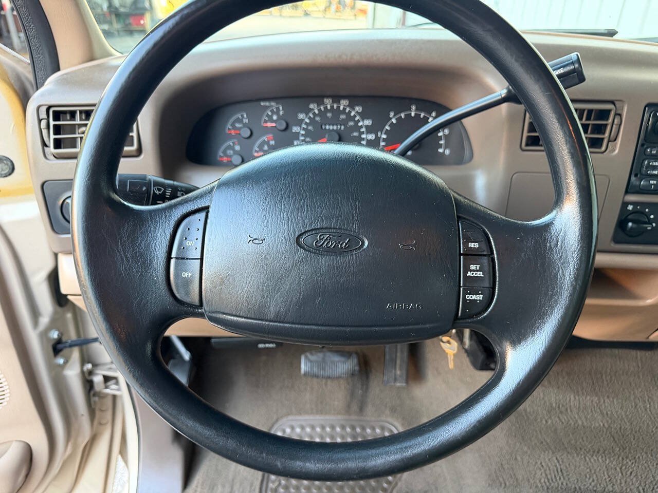 Used 1999 Ford F250 Lariat RWD image 19