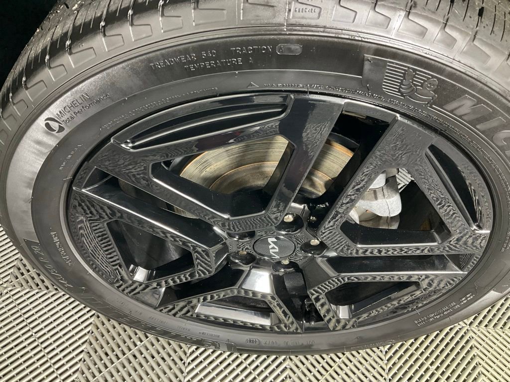 Used 2024 Kia Telluride SX X-Line image 9