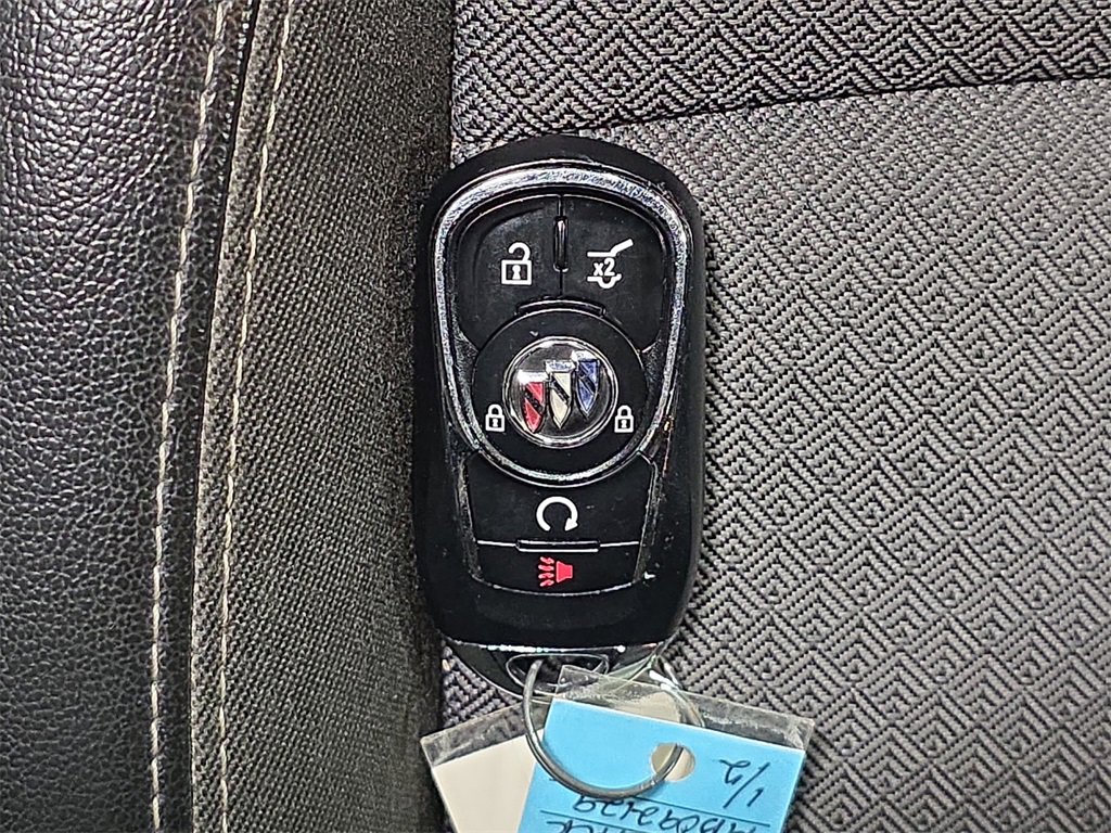 Used 2021 Buick Encore GX Select image 34