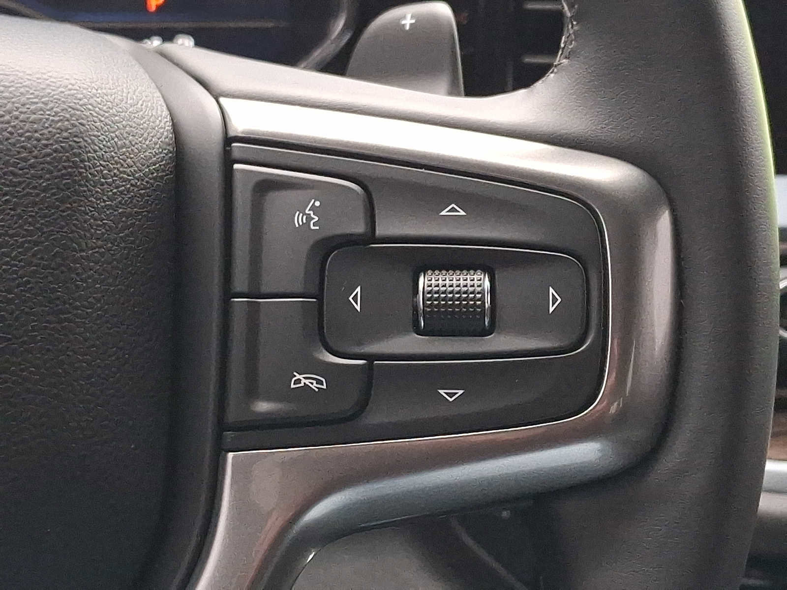 Used 2025 Chevrolet Silverado 1500 RST w/ Dark Appearance Package image 22