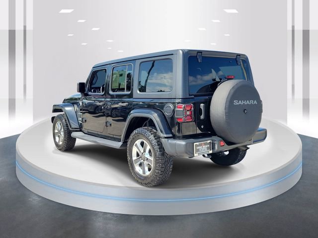 Used 2018 Jeep Wrangler Unlimited Sahara w/ LED Lighting Group AWD/4WD image 4
