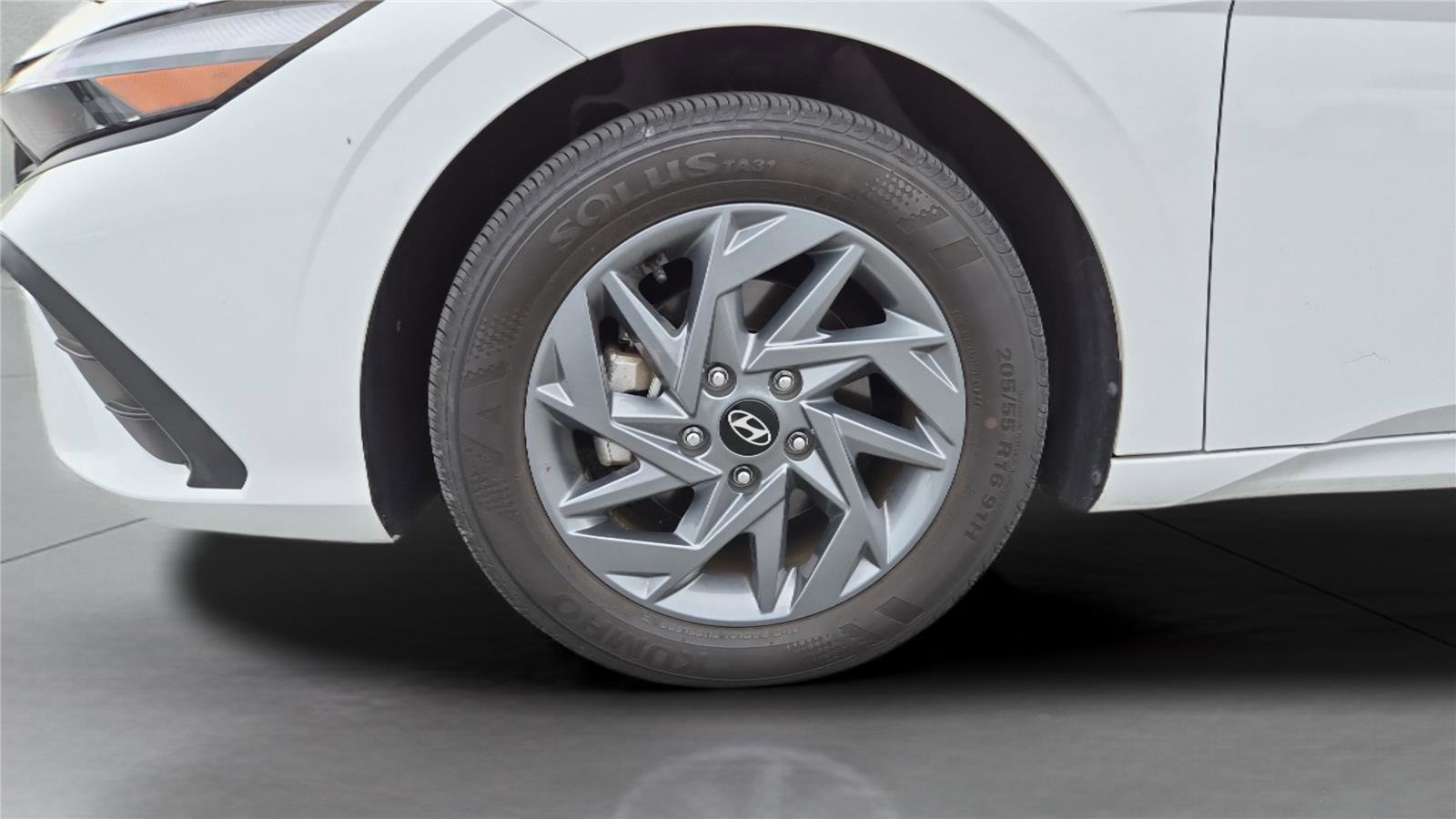 Used 2024 Hyundai Elantra SEL FWD image 22