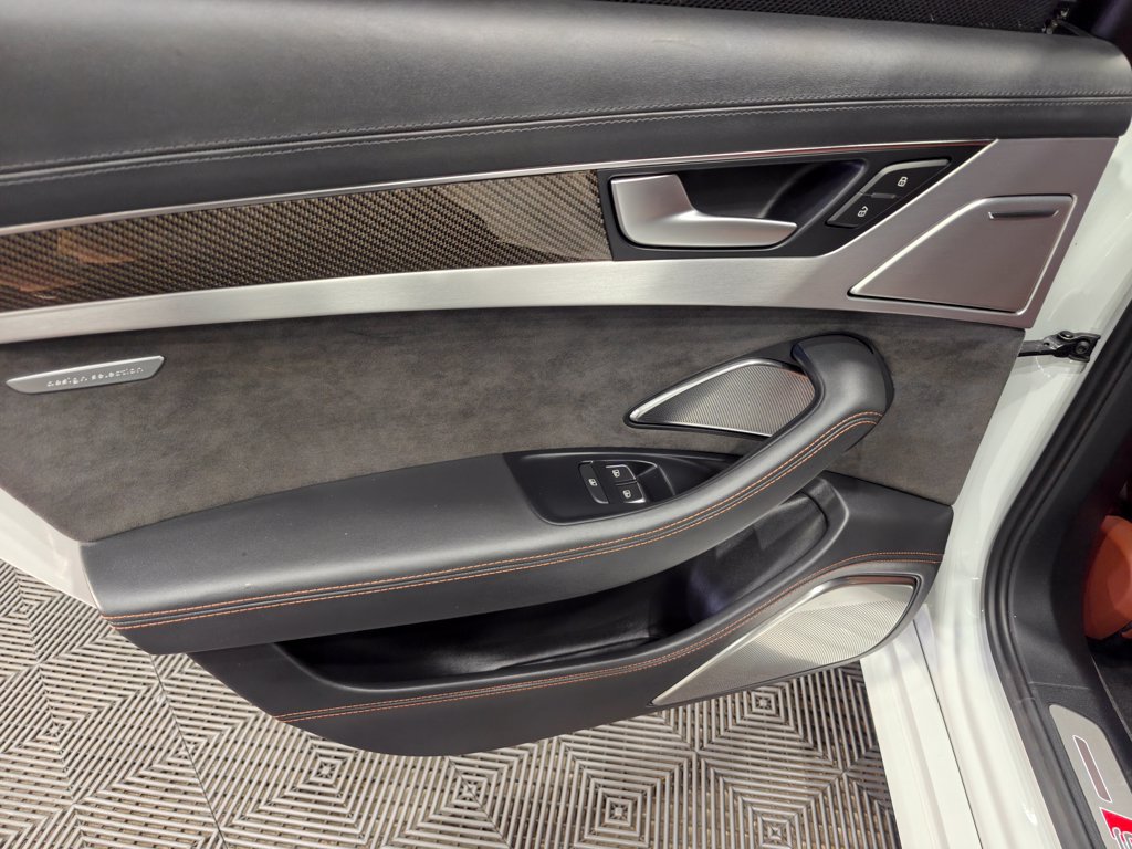 Used 2015 Audi S8 AWD/4WD image 57