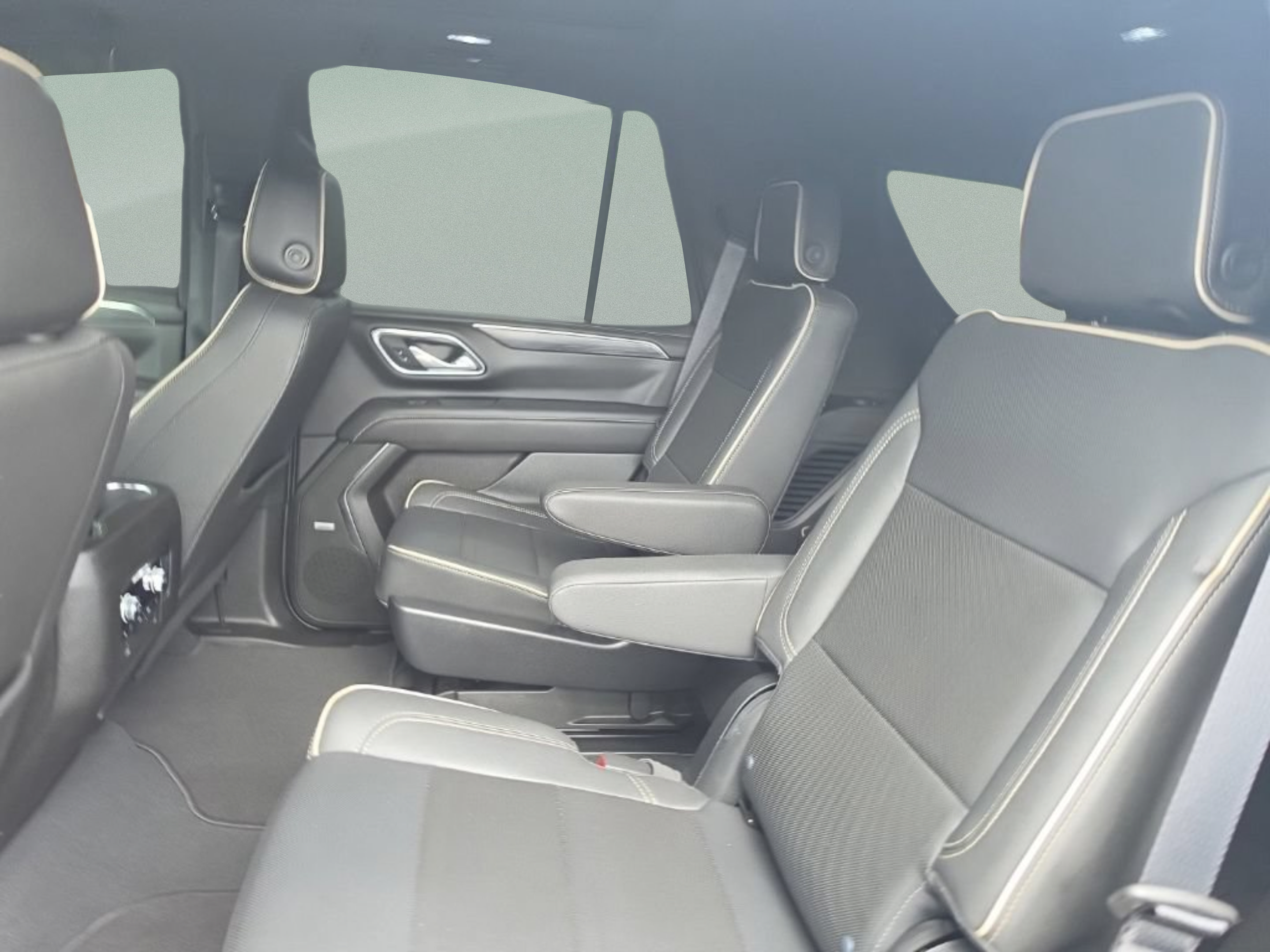 Used 2022 GMC Yukon SLT w/ SLT Premium Package RWD image 23