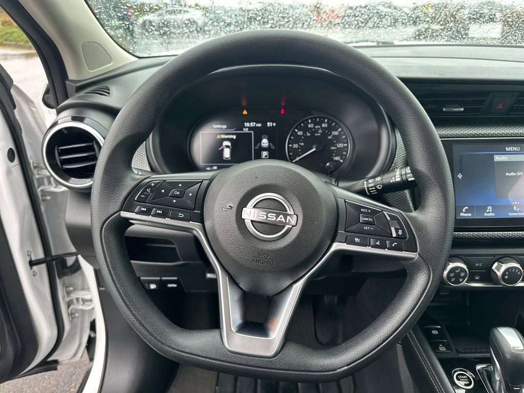 Used 2024 Nissan Kicks SV FWD image 11