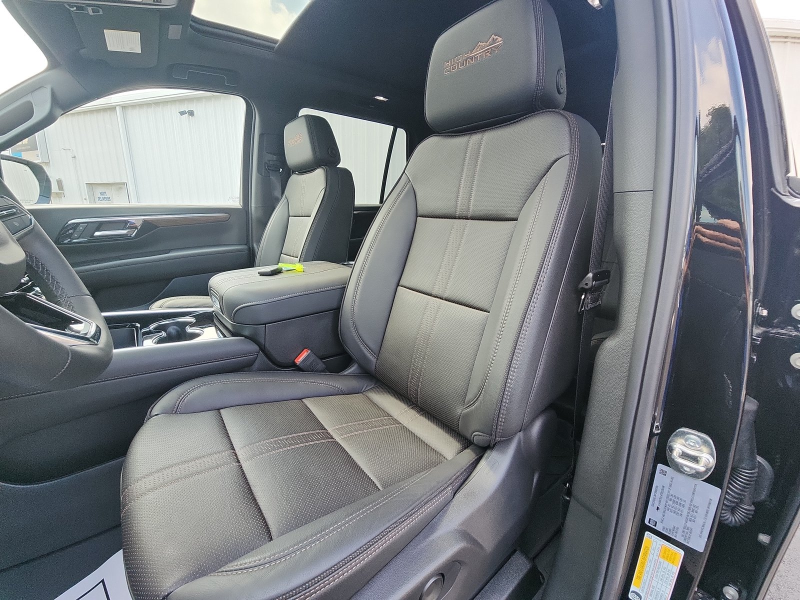 New 2026 Chevrolet Tahoe High Country AWD/4WD image 22