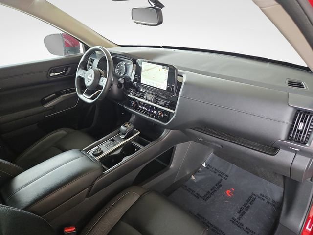 Used 2022 Nissan Pathfinder SL AWD/4WD image 33