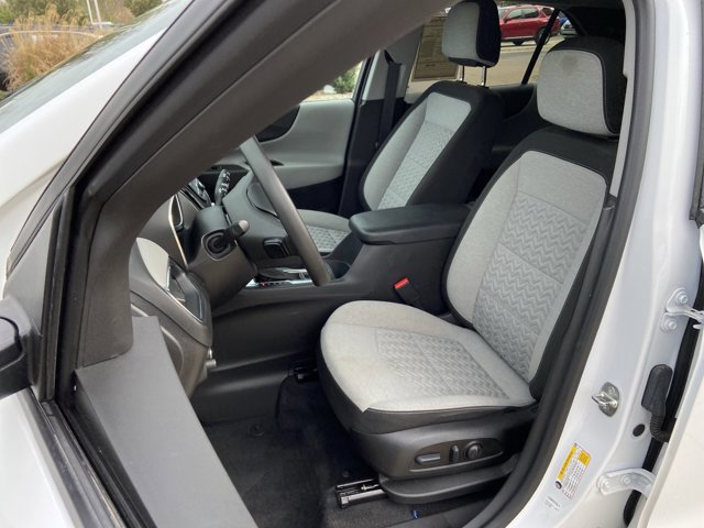 Used 2023 Chevrolet Equinox LS image 17