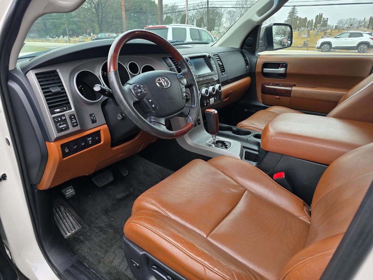 Used 2013 Toyota Sequoia Platinum AWD/4WD image 12