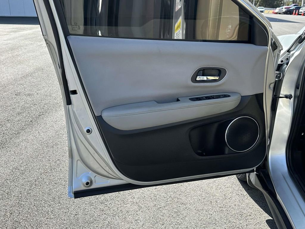 Used 2016 Honda HR-V EX image 5