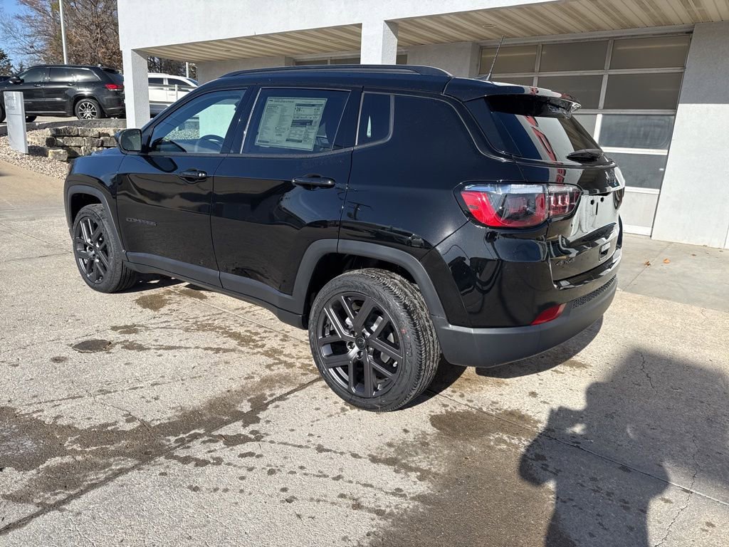 New 2026 Jeep Compass Latitude image 4