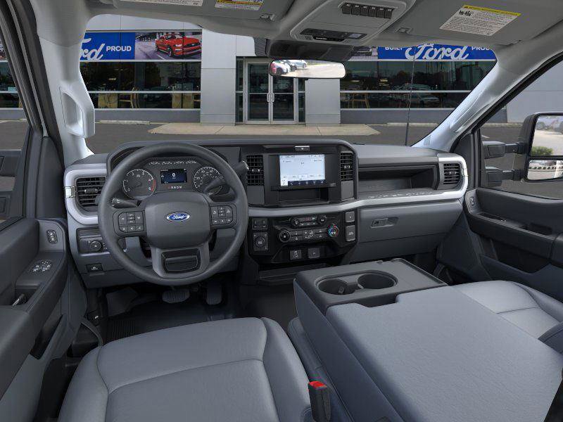 New 2026 Ford F550 4x4 Regular Cab Super Duty image 9