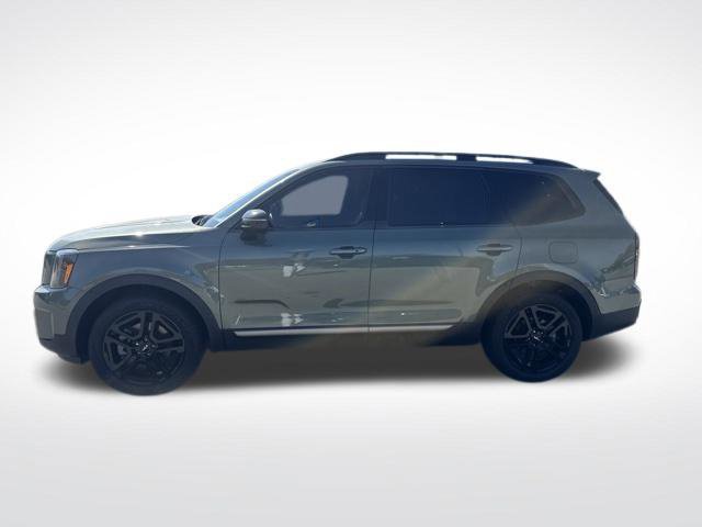 Used 2023 Kia Telluride EX X-Line AWD/4WD image 2