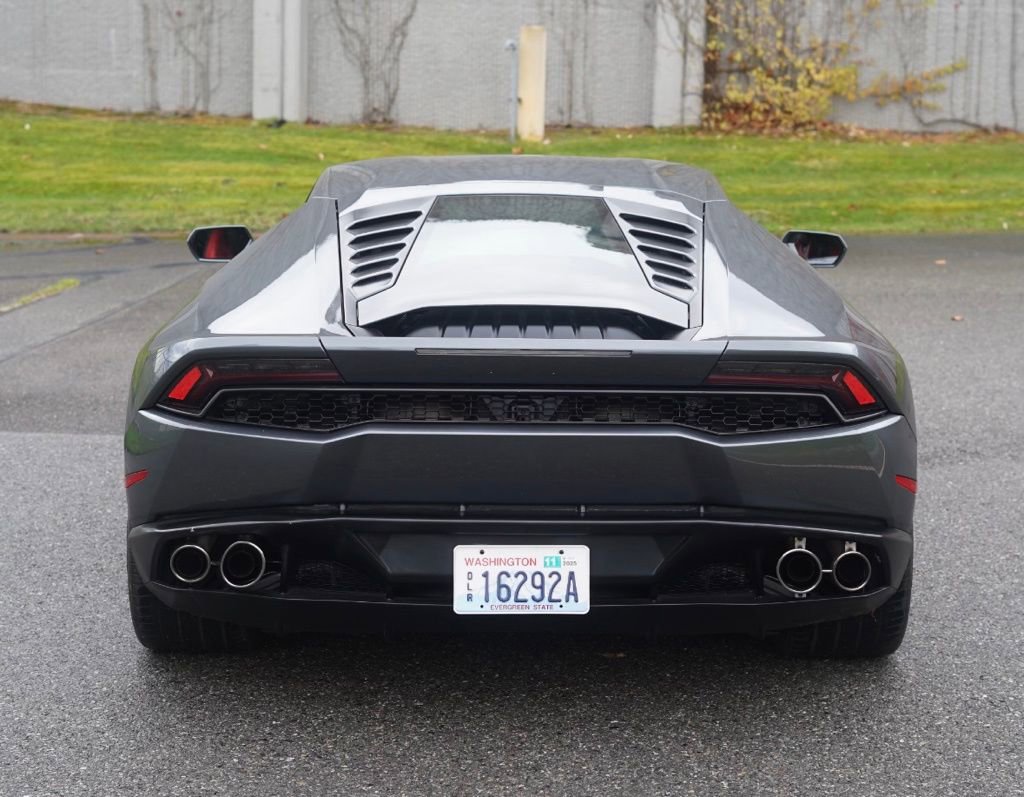 Used 2015 Lamborghini Huracan LP 610-4 image 4