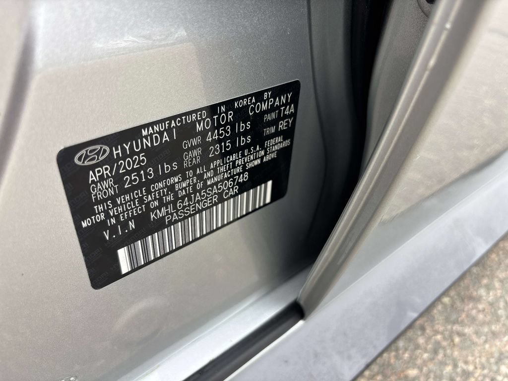 Used 2025 Hyundai Sonata SEL FWD image 29